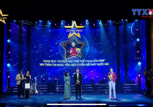 Trần Thị Ngọc Yến lại chiến thắng tại Lễ trao Giải cống hiến lần thứ 18